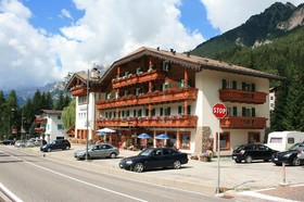 Hotel Rododendro