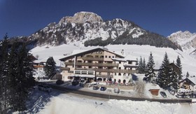 Hotel Mezdì