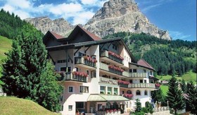Hotel Mezdì