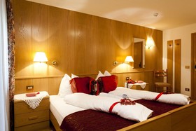Hotel Mezdì