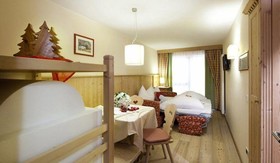 Hotel Mezdì