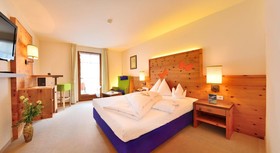 Dolomiten Wellness Residenz Mirabell
