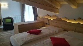 Hotel Garni Lastei