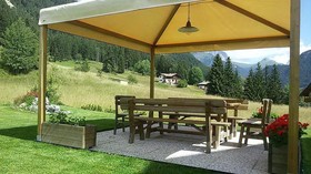 Hotel Garni Lastei