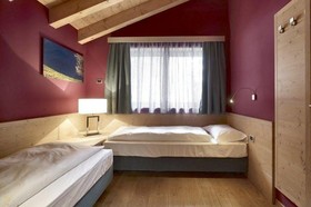 Residence Color Home Suite Apartments