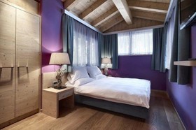 Residence Color Home Suite Apartments