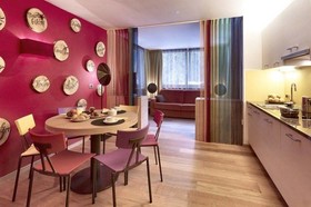 Residence Color Home Suite Apartments