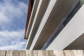 La Paula Apartments & Suites