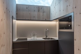 La Paula Apartments & Suites
