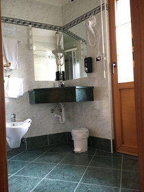 Garni Enrosadira