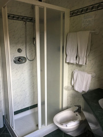 Garni Enrosadira