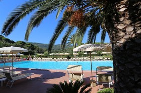 Le Acacie Hotel & Residence