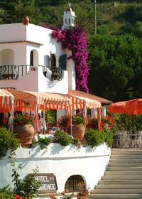 Cala di Mola Hotel