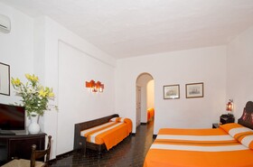 Cala di Mola Hotel