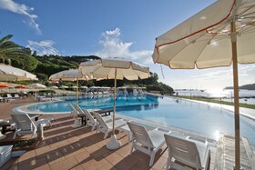 Cala di Mola Hotel