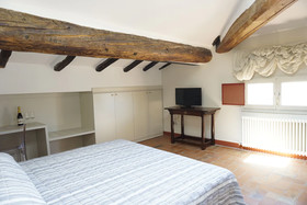 Casa Isolani