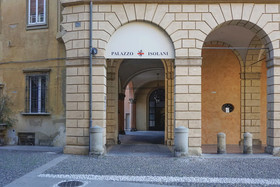 Casa Isolani