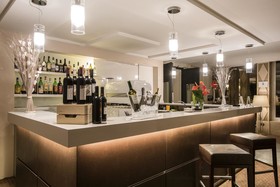 FlyOn Hotel & Conference Center