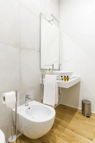 GetTheKey San Vitale Apartment