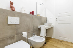 GetTheKey San Vitale Apartment