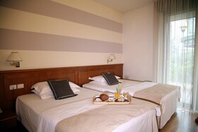 Phi Hotel Emilia