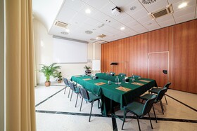 Phi Hotel Emilia