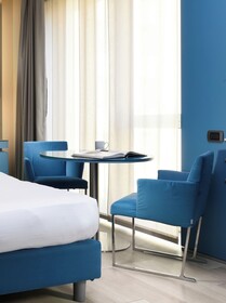 UNAHOTELS Bologna Centro