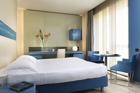 UNAHOTELS Bologna Centro
