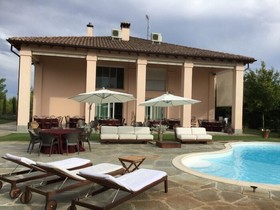 Bed & Breakfast Red Wine Country House