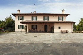 Bed & Breakfast Red Wine Country House