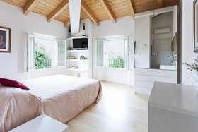 Bed & Breakfast Red Wine Country House