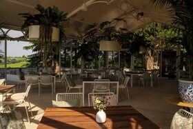Villa Monty Banks