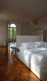Villa Monty Banks