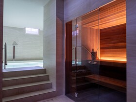 Villa Monty Banks