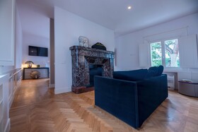 Villa Monty Banks