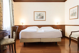 Phi Hotel Dei Medaglioni