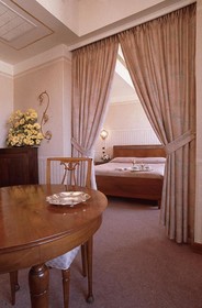Astra Hotel