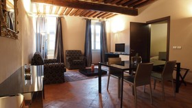 Parizzi Suites & Studio