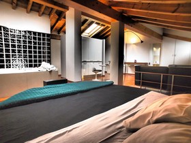 Parizzi Suites & Studio