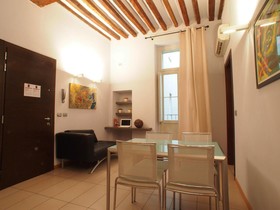 Parizzi Suites & Studio