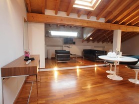 Parizzi Suites & Studio