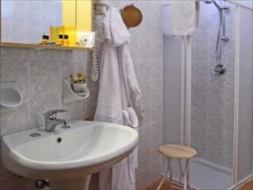 Hotel Alex