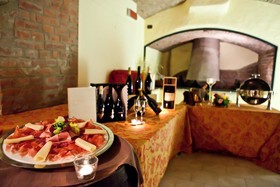 Hotel La Cartiera - Vignola Village Resort