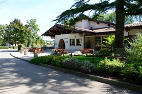 Accademia Vine Lodge
