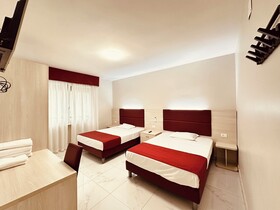 Hotel Dream Hub