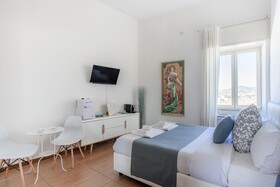 Naro Suites And Rooms