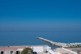 Naro Suites And Rooms