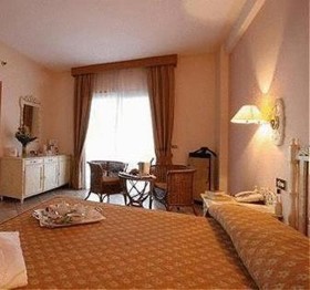 Golden Tulip Marina di Castello Resort