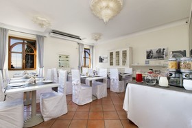 Herculaneum Hotel & Maison