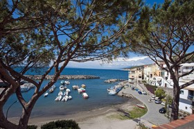 Sea Breeze Residence